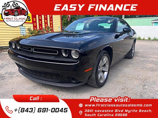 2016 Dodge Challenger SXT RWD photo