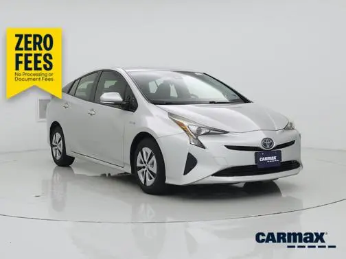 2017 Toyota Prius Three FWD photo