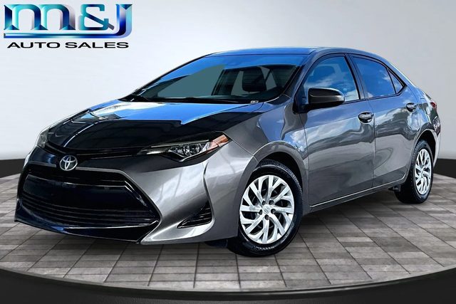 2017 Toyota Corolla LE FWD photo