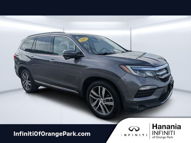 2017 Honda Pilot Touring FWD photo