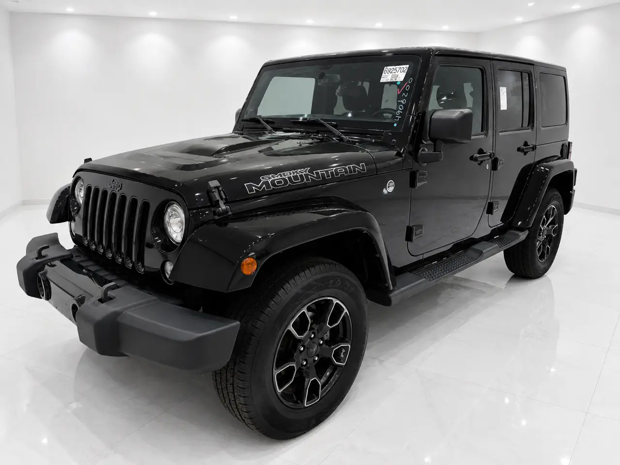2017 Jeep Wrangler Unlimited Smoky Mountain 4WD photo
