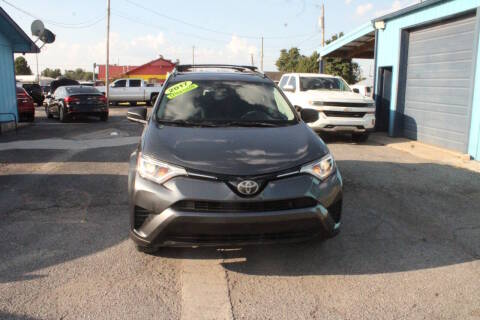 2017 Toyota RAV4 LE AWD photo