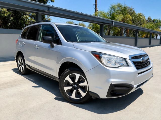 2017 Subaru Forester AWD photo