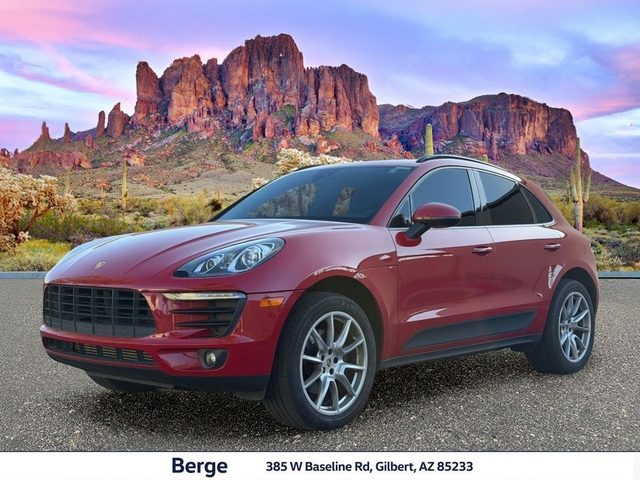 2017 Porsche Macan AWD photo