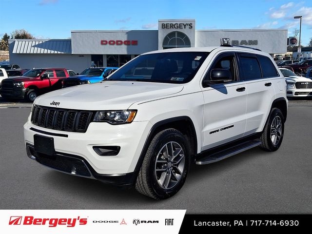 2017 Jeep Grand Cherokee Limited 4WD photo
