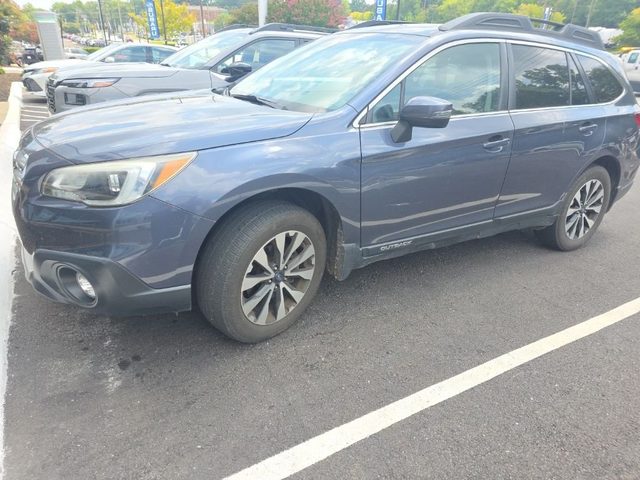 2017 Subaru Outback Limited AWD photo