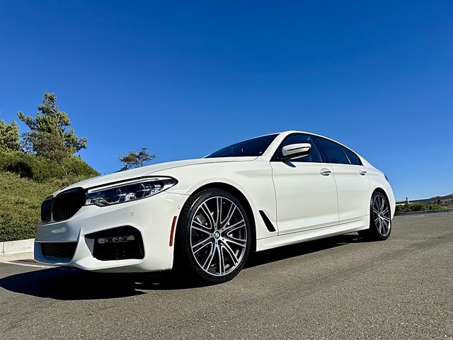 2017 BMW 5 Series 540i RWD photo
