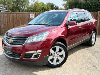 2017 Chevrolet Traverse LT FWD photo