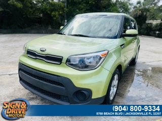 2017 Kia Soul Base FWD photo