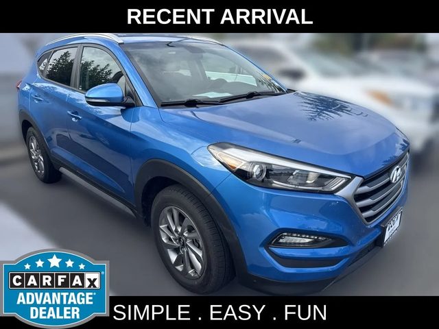 2017 Hyundai Tucson SE Plus AWD photo