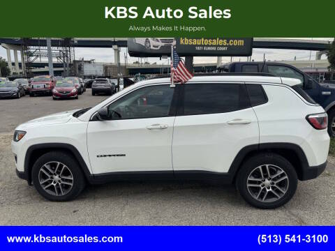 2017 Jeep Compass Latitude FWD photo
