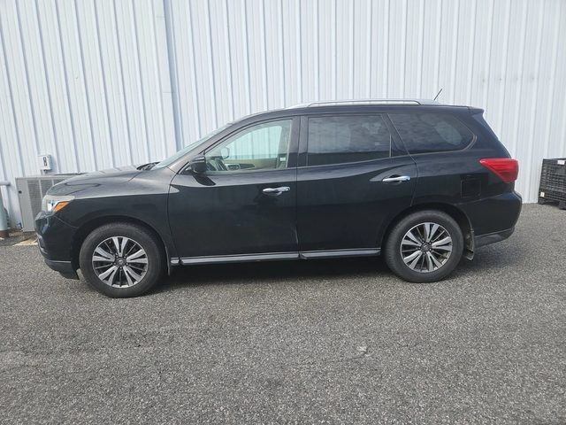 2017 Nissan Pathfinder S FWD photo
