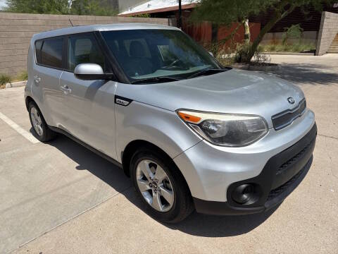 2017 Kia Soul Base FWD photo