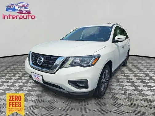 2017 Nissan Pathfinder S 4WD photo