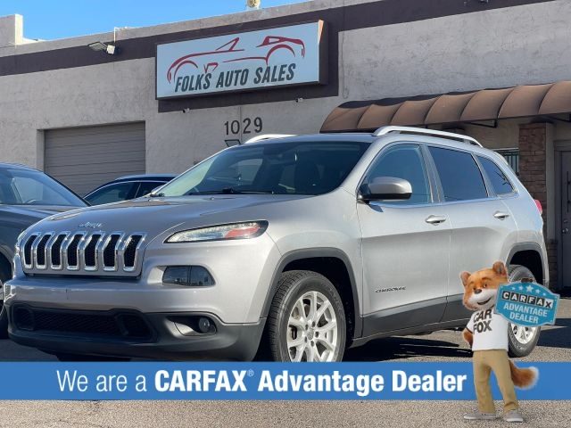 2017 Jeep Cherokee Latitude FWD photo