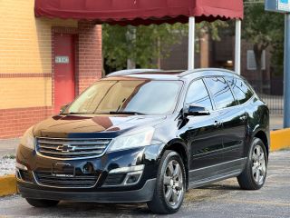 2017 Chevrolet Traverse LT FWD photo