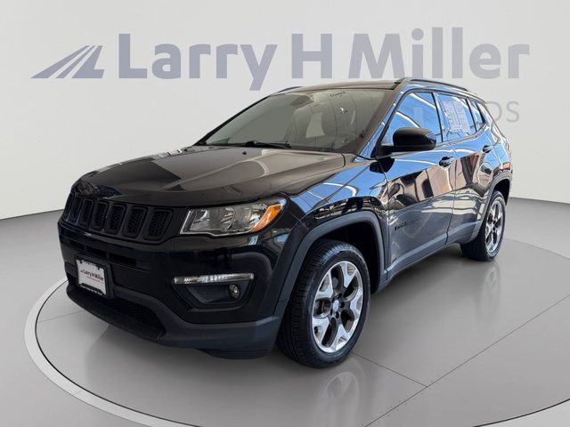 2017 Jeep Compass Limited 4WD photo