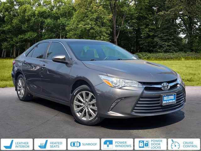 2017 Toyota Camry XLE FWD photo