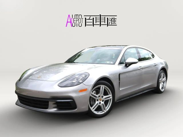 2017 Porsche Panamera 4 AWD photo