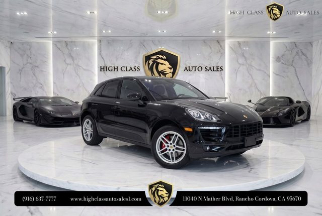 2017 Porsche Macan AWD photo