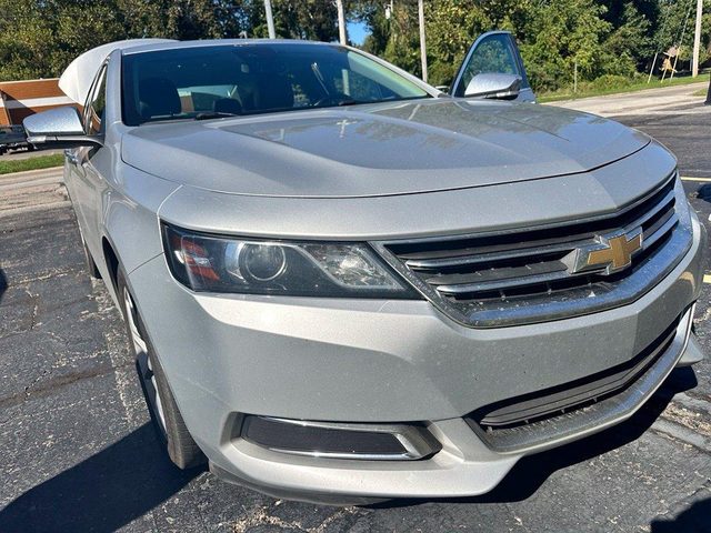 2017 Chevrolet Impala LT FWD photo