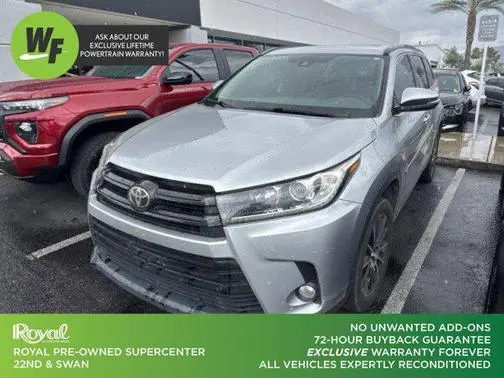 2017 Toyota Highlander SE FWD photo