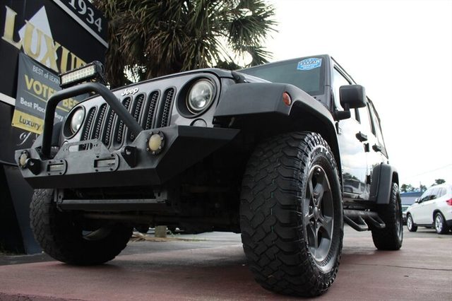 2017 Jeep Wrangler Unlimited Sport 4WD photo