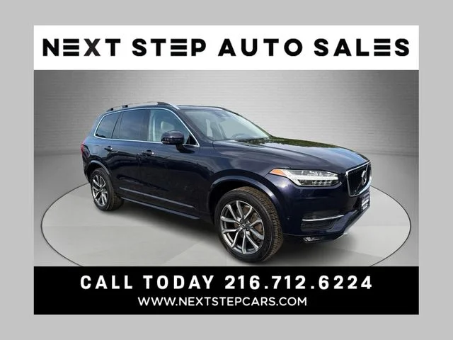 2017 Volvo XC90 Momentum AWD photo