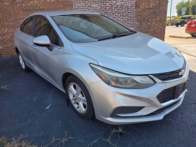 2016 Chevrolet Cruze LT FWD photo