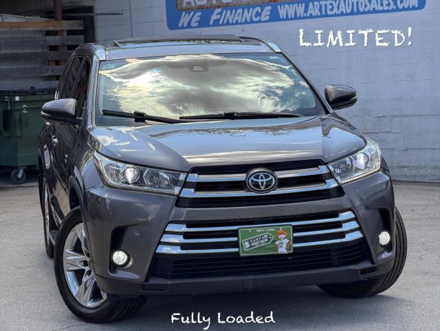 2017 Toyota Highlander Limited FWD photo