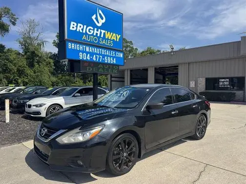 2017 Nissan Altima 2.5 SR FWD photo