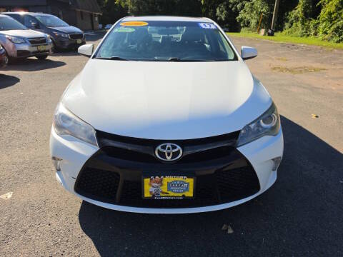 2017 Toyota Camry SE FWD photo