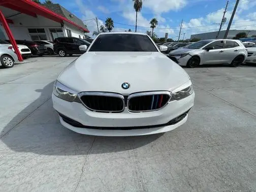 2018 BMW 5 Series 530e xDrive iPerformance AWD photo