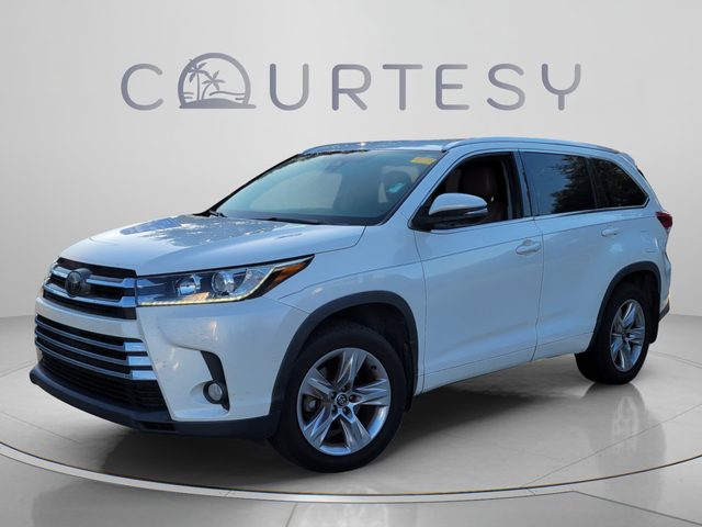 2017 Toyota Highlander Limited FWD photo