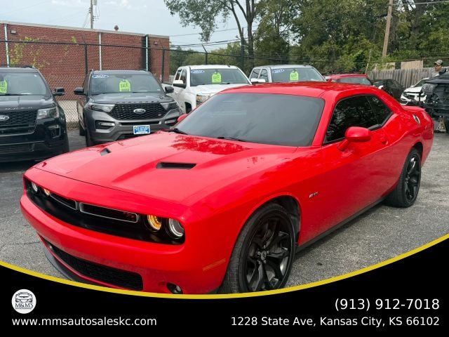 2017 Dodge Challenger R/T Plus RWD photo