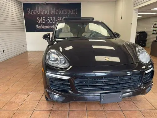 2016 Porsche Cayenne S AWD photo