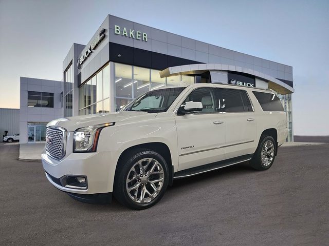 2017 GMC Yukon XL Denali 4WD photo