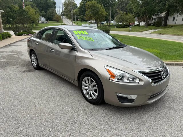2015 Nissan Altima 2.5 FWD photo