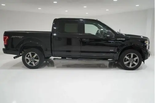 2017 Ford F-150 XLT 4WD photo