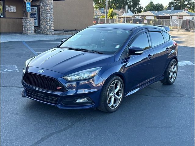 2017 Ford Focus ST FWD photo