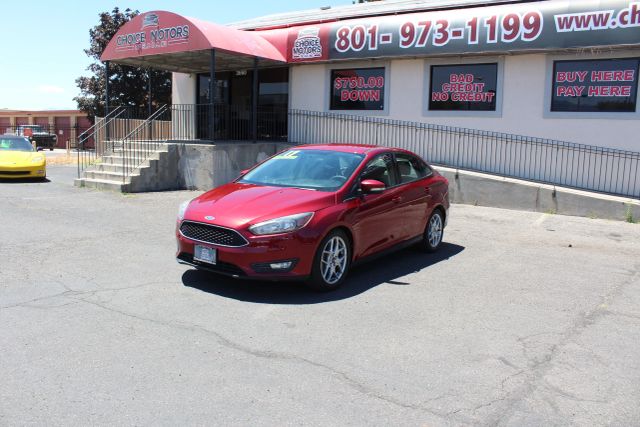 2017 Ford Focus SE FWD photo