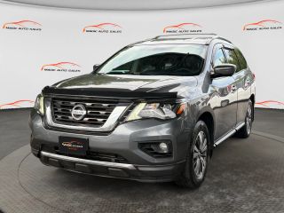2017 Nissan Pathfinder SL 4WD photo