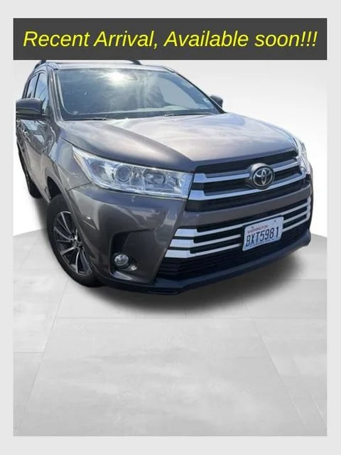 2017 Toyota Highlander XLE AWD photo