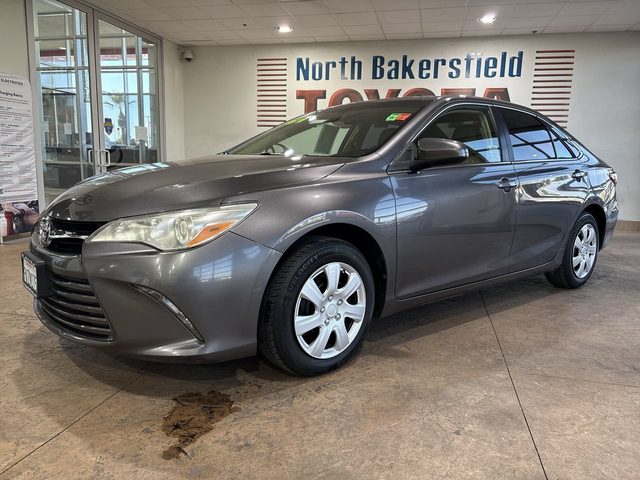 2017 Toyota Camry LE FWD photo