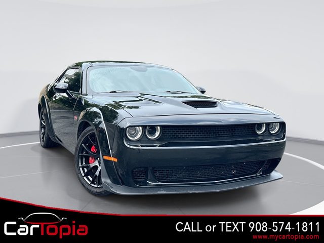 2017 Dodge Challenger SRT 392 RWD photo