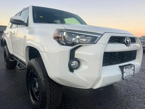 2017 Toyota 4Runner SR5 Premium 4WD photo