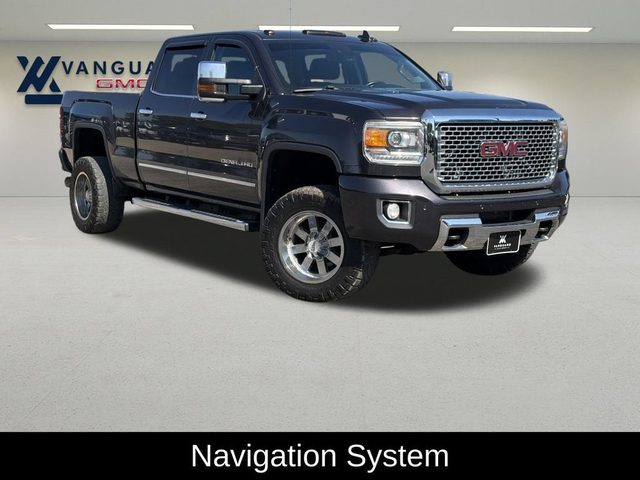 2016 GMC Sierra 2500HD Denali 4WD photo