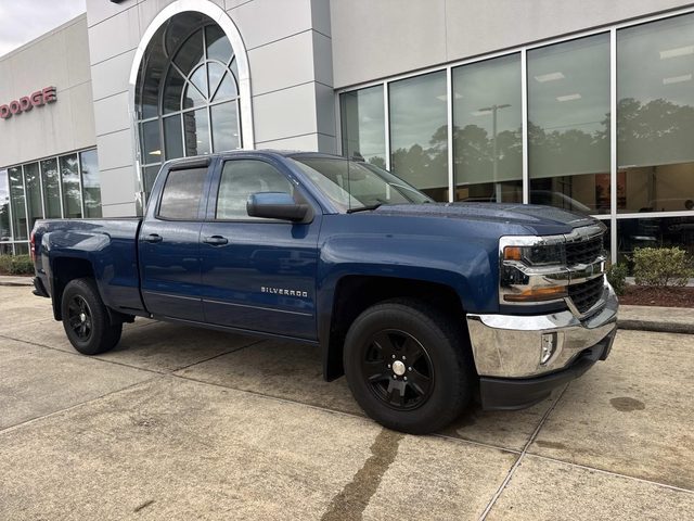2017 Chevrolet Silverado 1500 LT 4WD photo