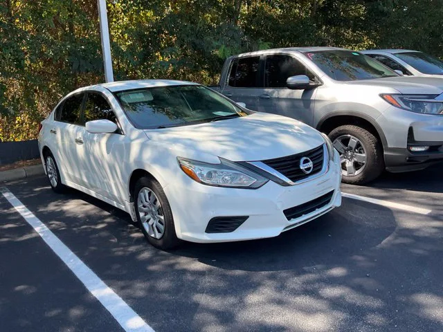 2017 Nissan Altima 2.5 S FWD photo