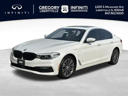 2018 BMW 5 Series 530e iPerformance RWD photo